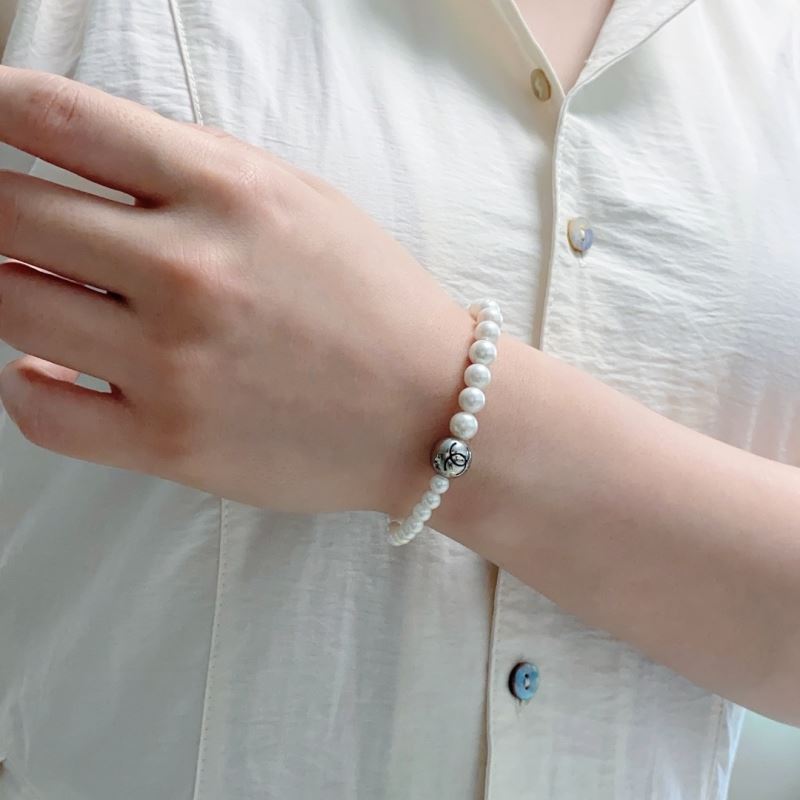 Ch**el bracelets